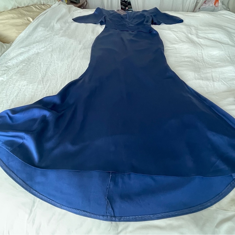 TALBOT‎ RUNHOF Tulip-Sleeve Satin Gown - Picture 14 of 16